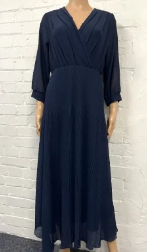UNTUCKit Dresses*Mudflower Pleated Maxi Dress