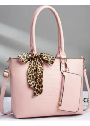 UNTUCKit Bags & Purses*Superbia  Faux Croc Tote Style Bag